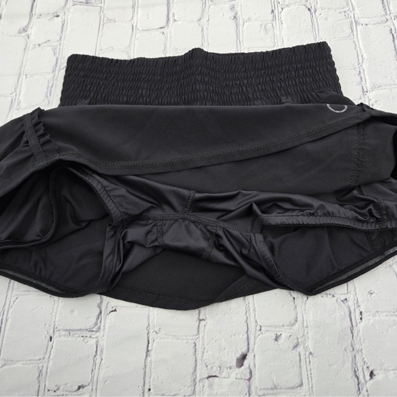 The Bubble Lifestyle “Prince” Black Ruffled Tennis / Golf Skirt Medium - Picture 6 of 11